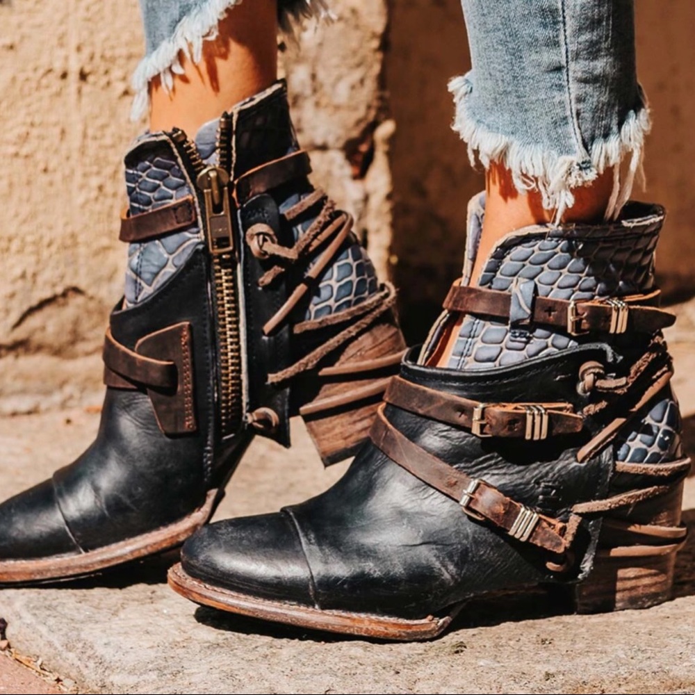Stylish Black and Brown Women's Ankle Boots